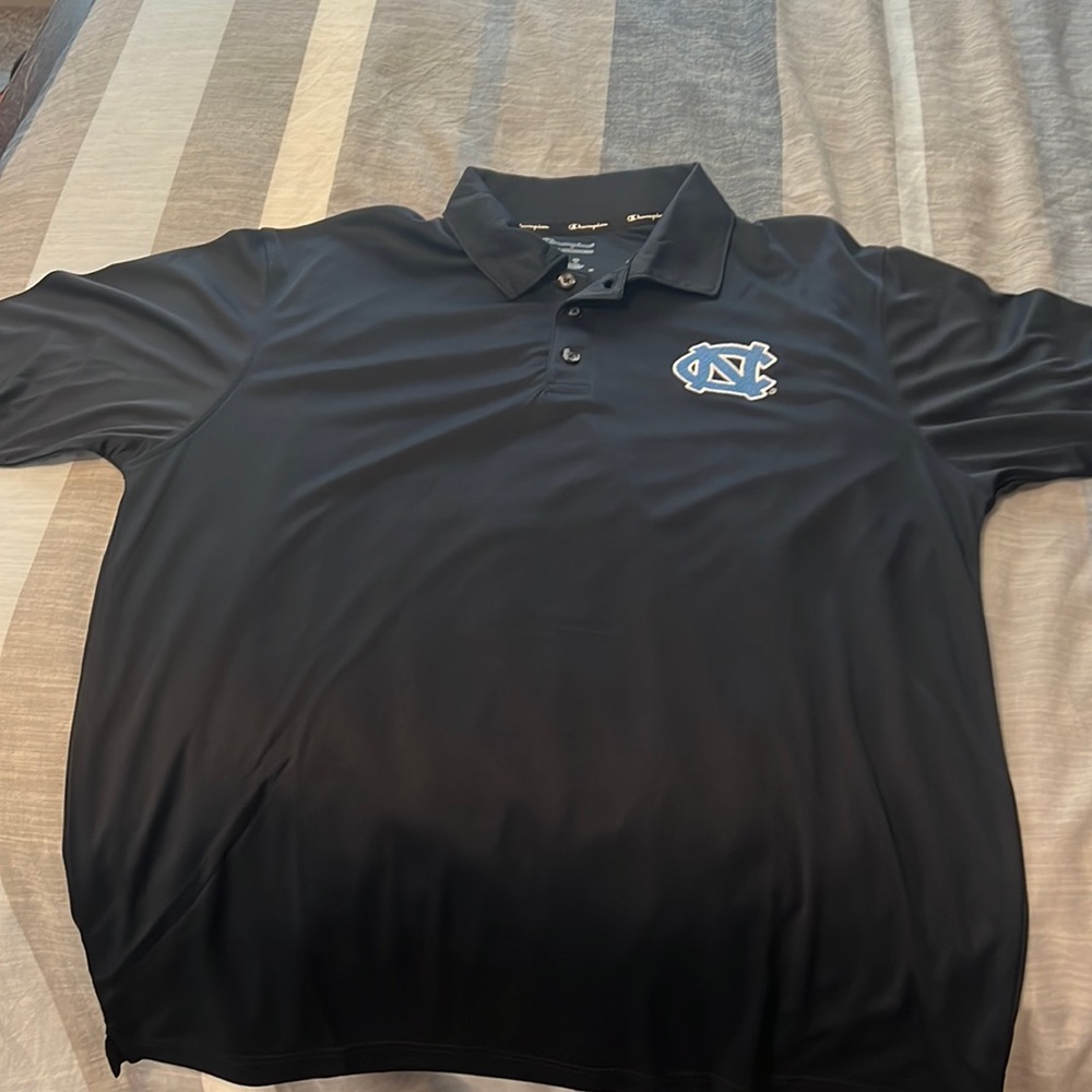 Men’s UNC shirt